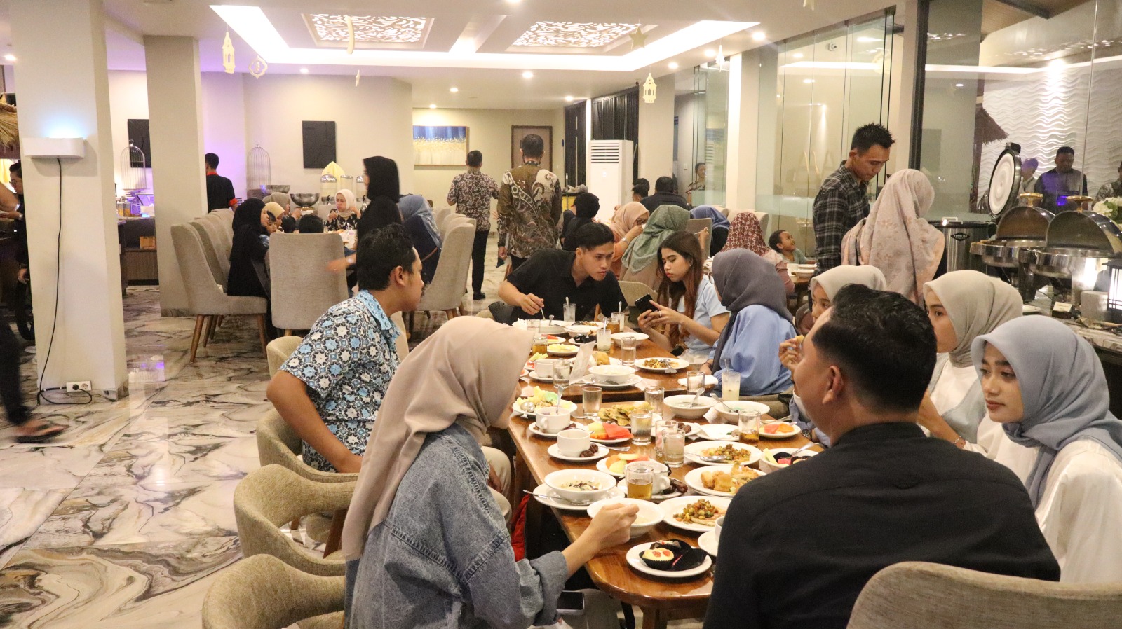BUKBER ALL YOU CAN EAT KURMA MERAH DI FRONT ONE GOSYEN SALATIGA
