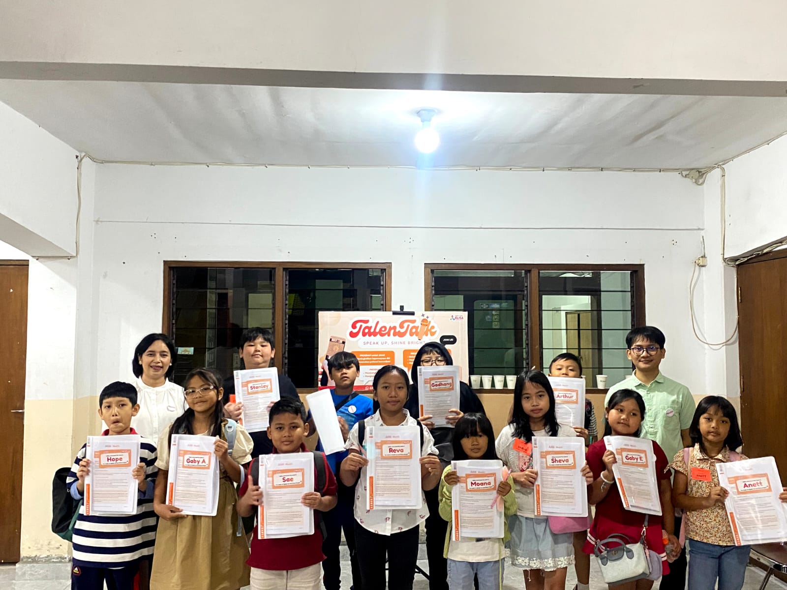 Asah Percaya Diri Sejak Dini, TalenTalk dan Radio Elisa Gelar Pelatihan "Public Speaking for Kids"